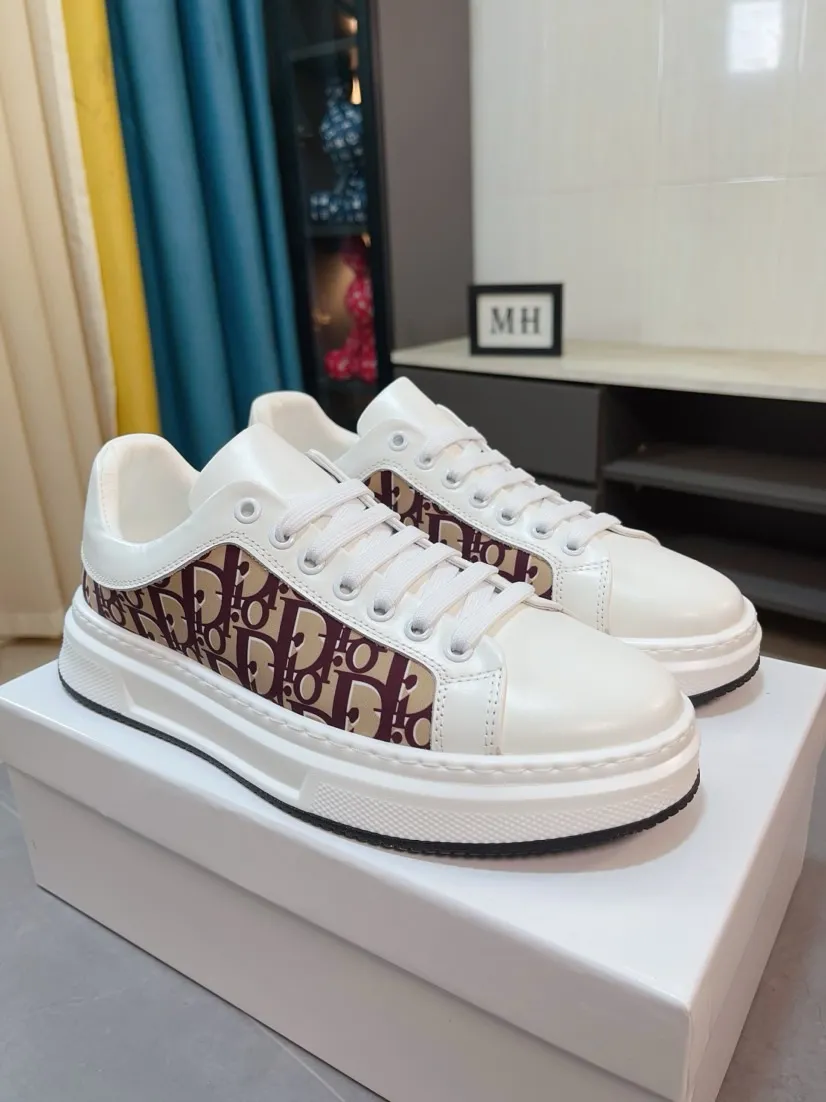 Ex-factory price 400🌹🌹【Dior】Best-selling model, world premiere on official website🔝High-end brand of men's shoes, latest series on official website: The upper is made of imported cowhide with specially designed fabrics➕Mesh breathable lining. Make walking more convenient and comfortable! Compared with the official quality, Midea’s 1:1 replica. Create a fashionable personality to set off your uniqueness! A must-have for trendy men! Classic style. Men's sizes: 38-44.